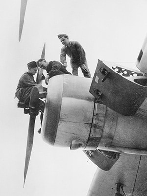 Australian airmen working on a Sunderland aircraft c September 1939 Australian War Memorial (SUK14894)