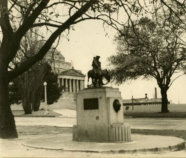 View of the Shrine of Remembrance with Wallace Anderson's The Man with the Donkey sculpture in midground, Unknown, 1950s