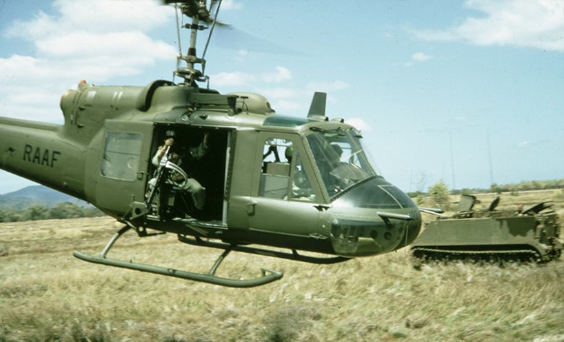 Helicopter and soldiers in the Vietnam War 1966